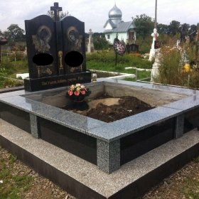 Винница Памятники надгробные габбро гранитные мраморные бетонные