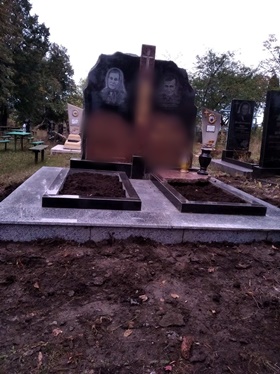 Пам`ятники на могилу Погребище