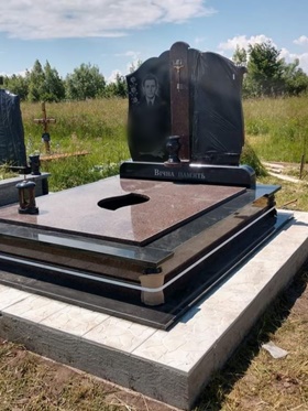 Пам`ятники на могилу Погребище