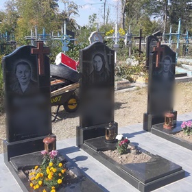 Пам'ятники на могилу з граніту і мармуру Жмеринка Ритуальні послуги