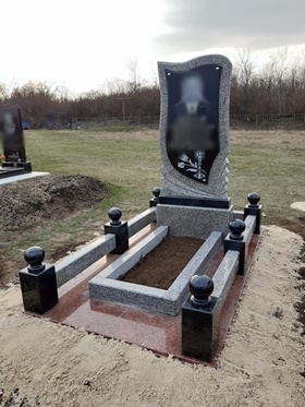 Пам`ятники з граніту і бетону Лисянка
