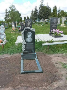 Пам'ятники на могилу Тальне