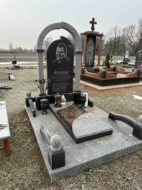 Пам'ятники на могилу Тальне