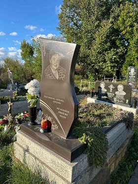 Пам'ятники на могилу з граніту Городище