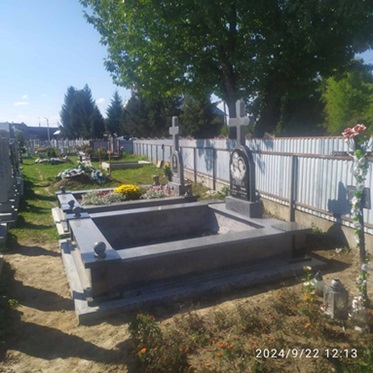 Пам'ятники на могилу Чернівці