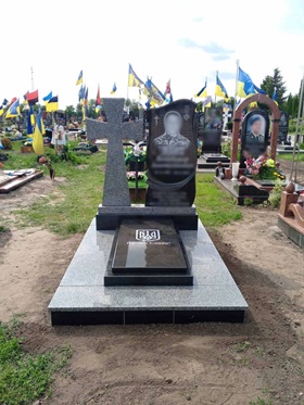 Пам'ятники на могилу Військовим Воїнам ЗСУ