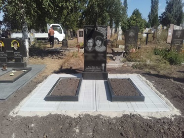 пам'ятник на могилу Знам'янка