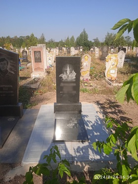 пам'ятник на могилу Знам'янка