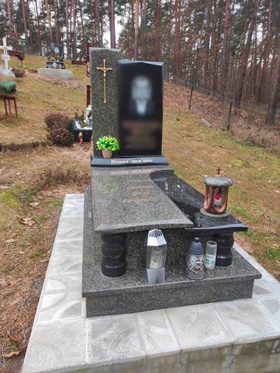 Памятники Золочів
