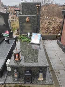 Памятники Золочів