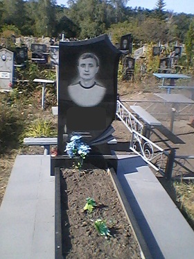 Памятники гранитные надгробные Сумы