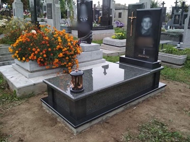 Памятники на могилу Бережани
