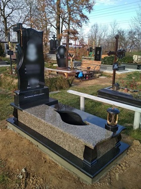 Памятники на могилу Бережани