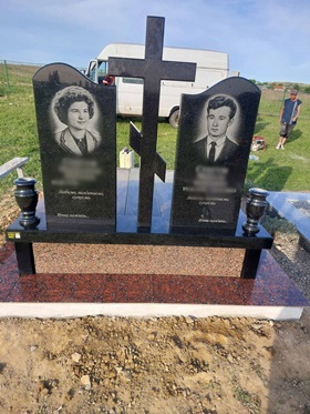 Памятники з граніту на могилу Мукачево