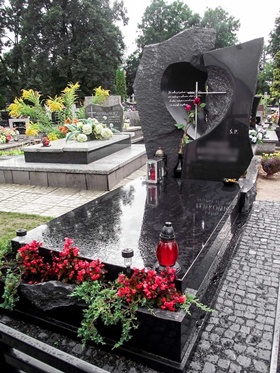 Памятники на могилу Ритуальні послуги Гнівань