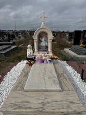 Пам'ятники на могилу Ладижин