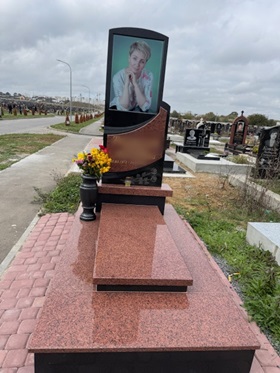 Пам'ятники на могилу Ладижин