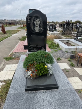 Пам'ятники на могилу Ладижин