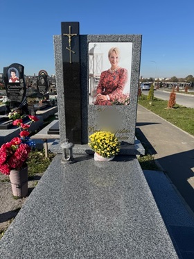 Пам'ятники на могилу Липовець