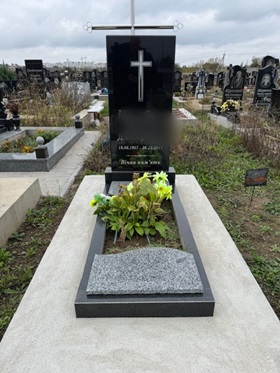 Пам'ятники на могилу Літин