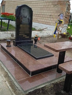 ернігів Пам'ятники надгробні габро гранітні