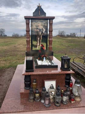ернігів Пам'ятники надгробні габро гранітні
