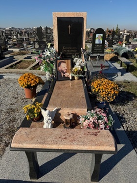 Пам'ятники на могилу Чечельник