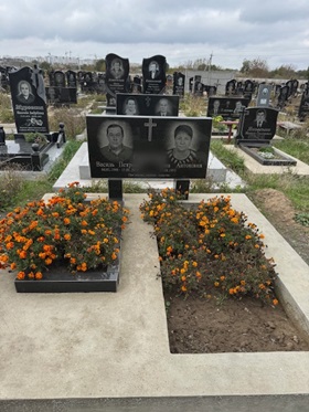 Пам'ятники на могилу Ямпіль