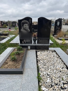 Пам'ятники на могилу Ямпіль