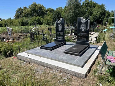 Памятники на замовлення Бар