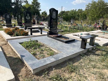 Памятники на замовлення Бар