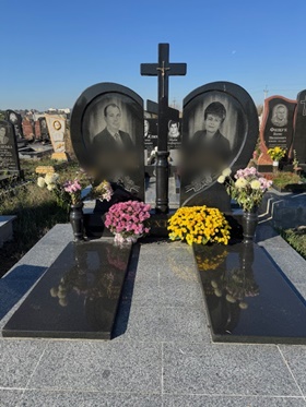 Теплик Пам`ятники на могилу з граніту і мармуру