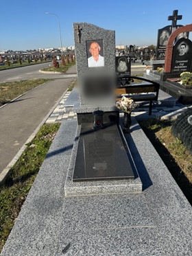 Теплик Пам`ятники на могилу з граніту і мармуру