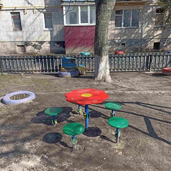 Дитячі ігрові майданчики