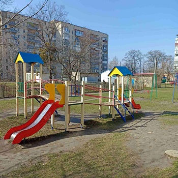 Дитячі ігрові майданчики