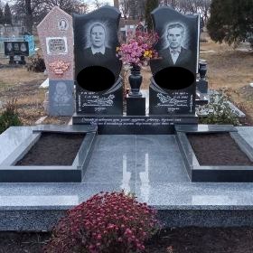 Пам`ятники з граніту і бетону Лисянка Жашків