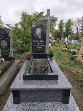 Пам`ятники на могилу Новоселиця