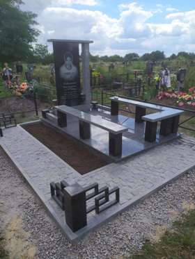 Компанія "Memorial" Вироби з граніту та мармуру Харків