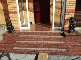 Компанія "Memorial" Вироби з граніту та мармуру