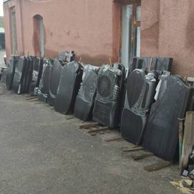 Ритуальні послуги Пам'ятники гранітні та бетонні Вовчанськ