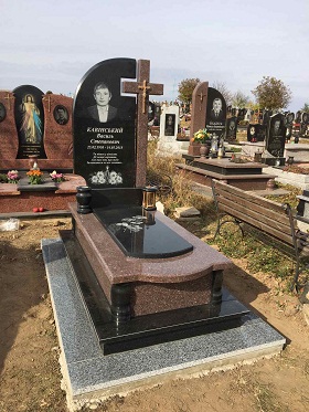 Пам`ятники надмогильні з граніту