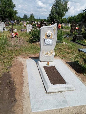 Пам`ятники з граніту Знам`янка