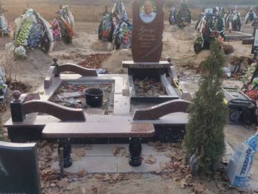 Памятники гранитные надгробные Вишнёвое