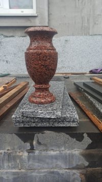 Памятники гранитные надгробные Вишнёвое