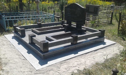 Пам'ятники з граніту