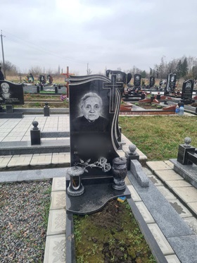 Памятники на могилу из гранита Васильков