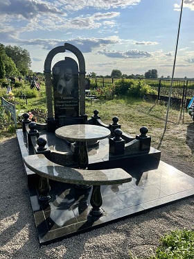 Пам`ятники з граніту Яготин