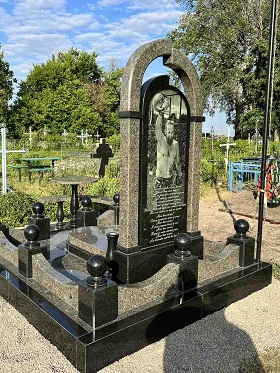Пам`ятники з граніту Яготин
