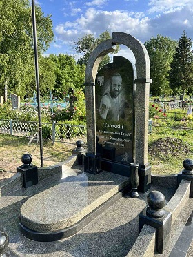 Пам`ятники з граніту Яготин