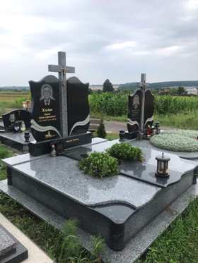 Пам`ятники гранітні надгробні